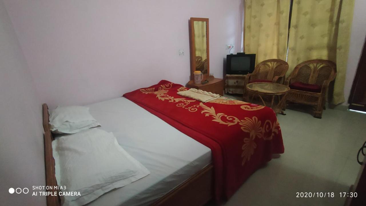 Hotel Himalayan Inn Uttarkāshi エクステリア 写真
