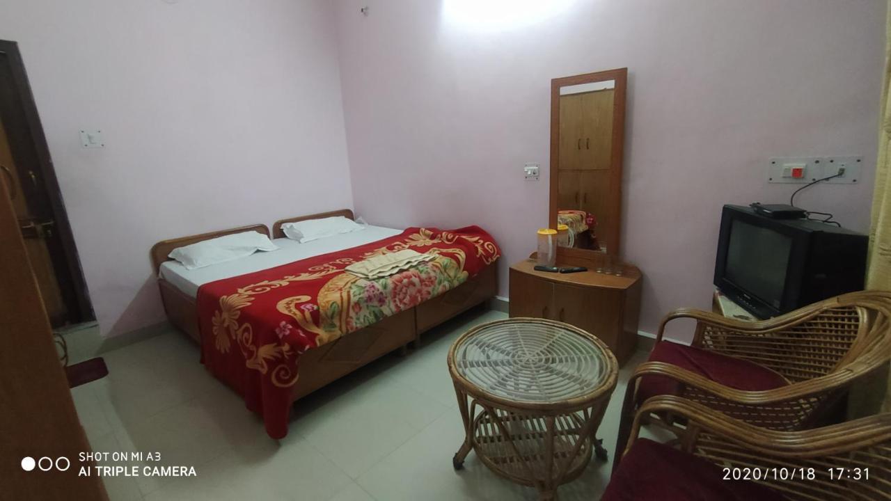 Hotel Himalayan Inn Uttarkāshi エクステリア 写真