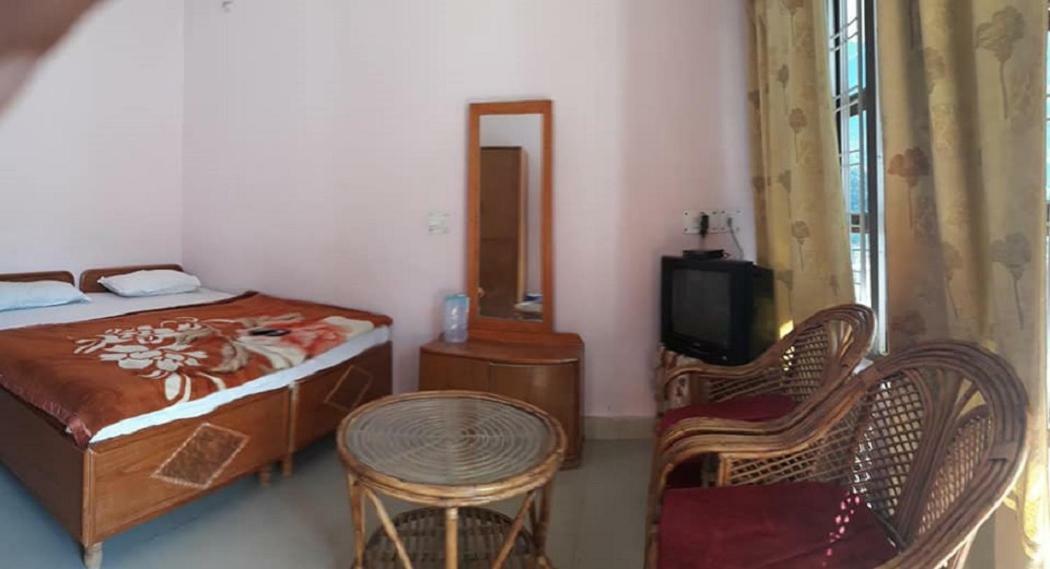 Hotel Himalayan Inn Uttarkāshi エクステリア 写真